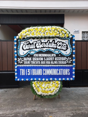 Papan Bunga Duka di Buton Utara